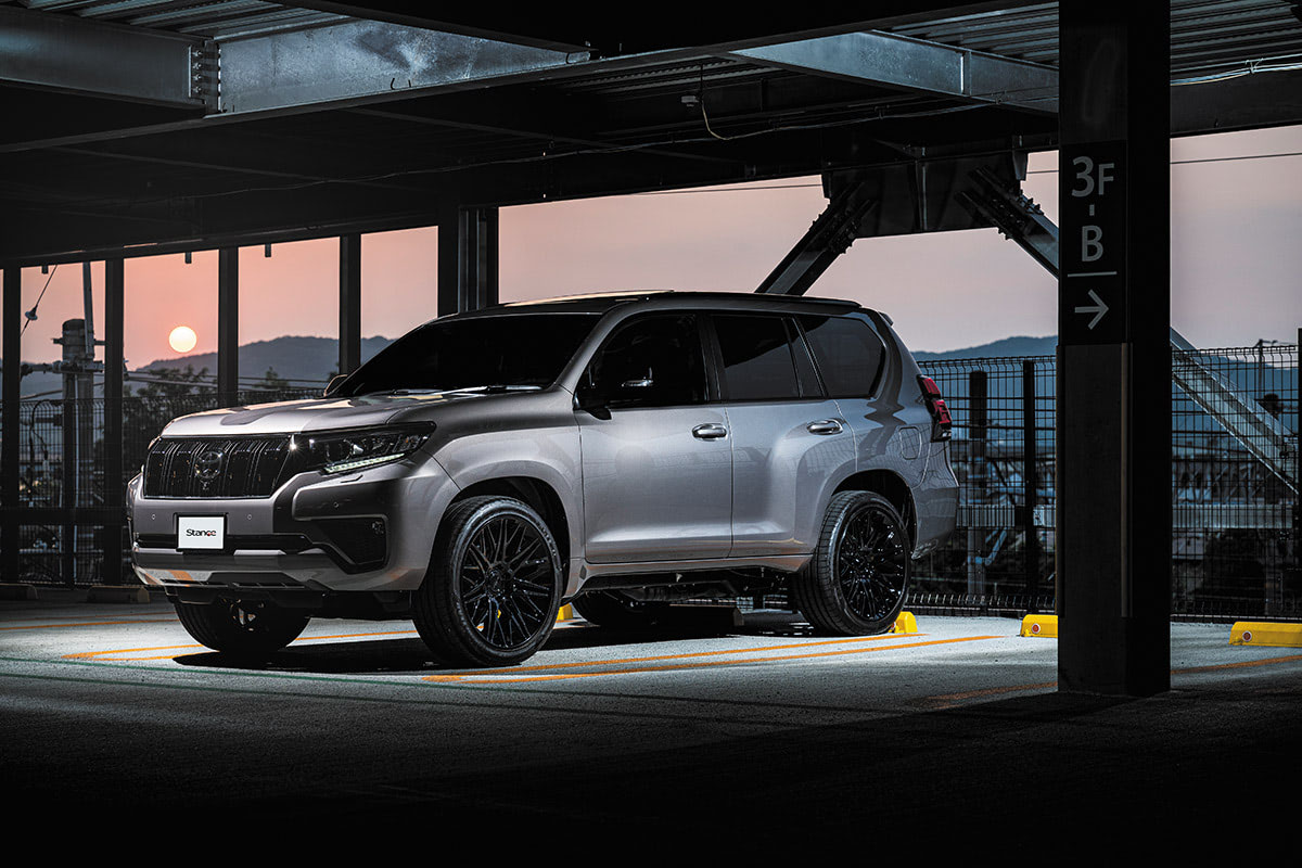 キャラ変する限定プラド(THE STEEZ × TOYOTA LAND CRUISER PRADO