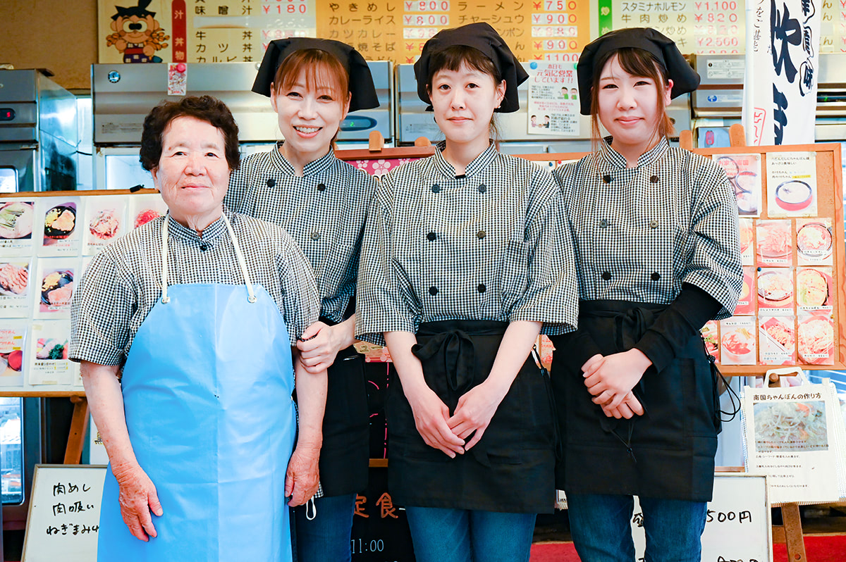 活動歴および当時の関連ビジュアル記録