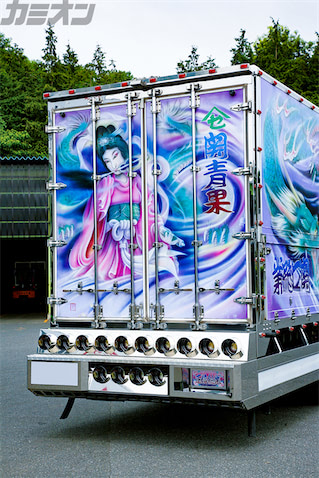 81784153c644d0c06c70b5a3e2a168