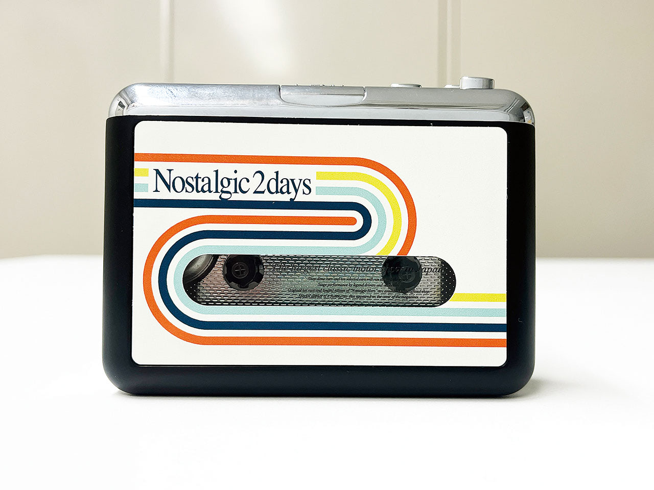 今回の目玉！？ N2dロゴ入りカセットプレーヤーであのころの名曲を