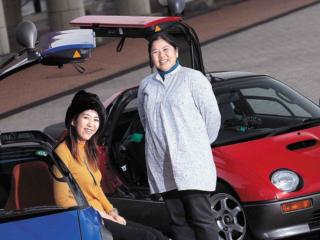 発売当初に購入したAZ-1レディたち｜ハチマル女子会 | NostalgicHero