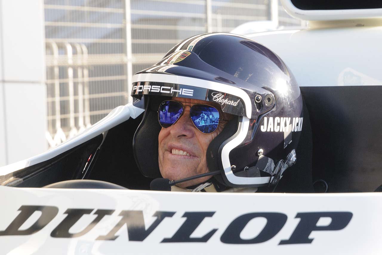 ポルシェ956を世に知らしめたドライバー、ジャッキー・イクスさんが2台