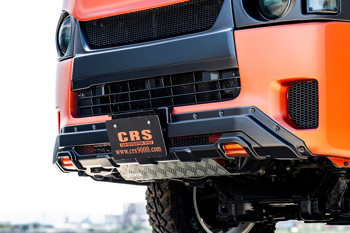 ハイエースCRS コンバージョンバンパーマットブラック