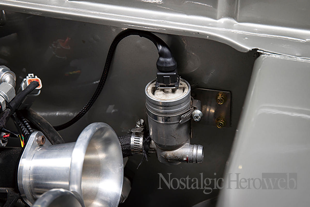 Amazon | イグニッションモデル 1/18 L20改 エンジン 赤