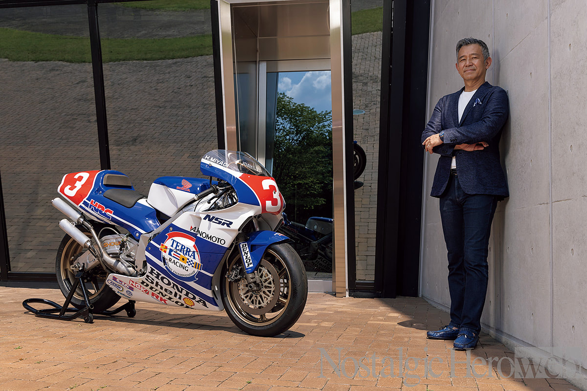 HONDA RACERS 絶版書　希少　ホンダ　レーサー HONDA RACERS 絶版書 希少 ホンダ レーサー