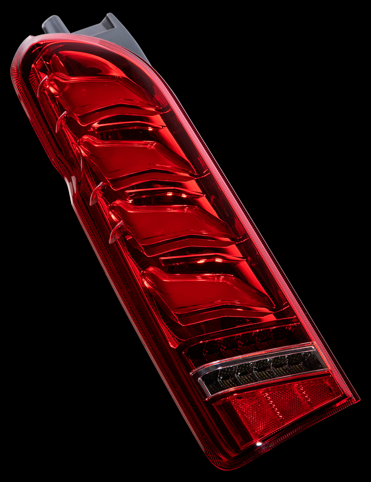 超最新ハイエース用テールランプ登場！】ヴァレンティのULTRAシリーズ