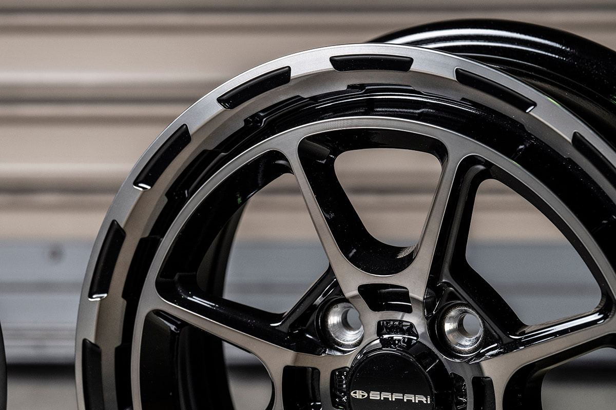 東京オートサロン2025でデビュー！！】ラブラークの新作ホイール