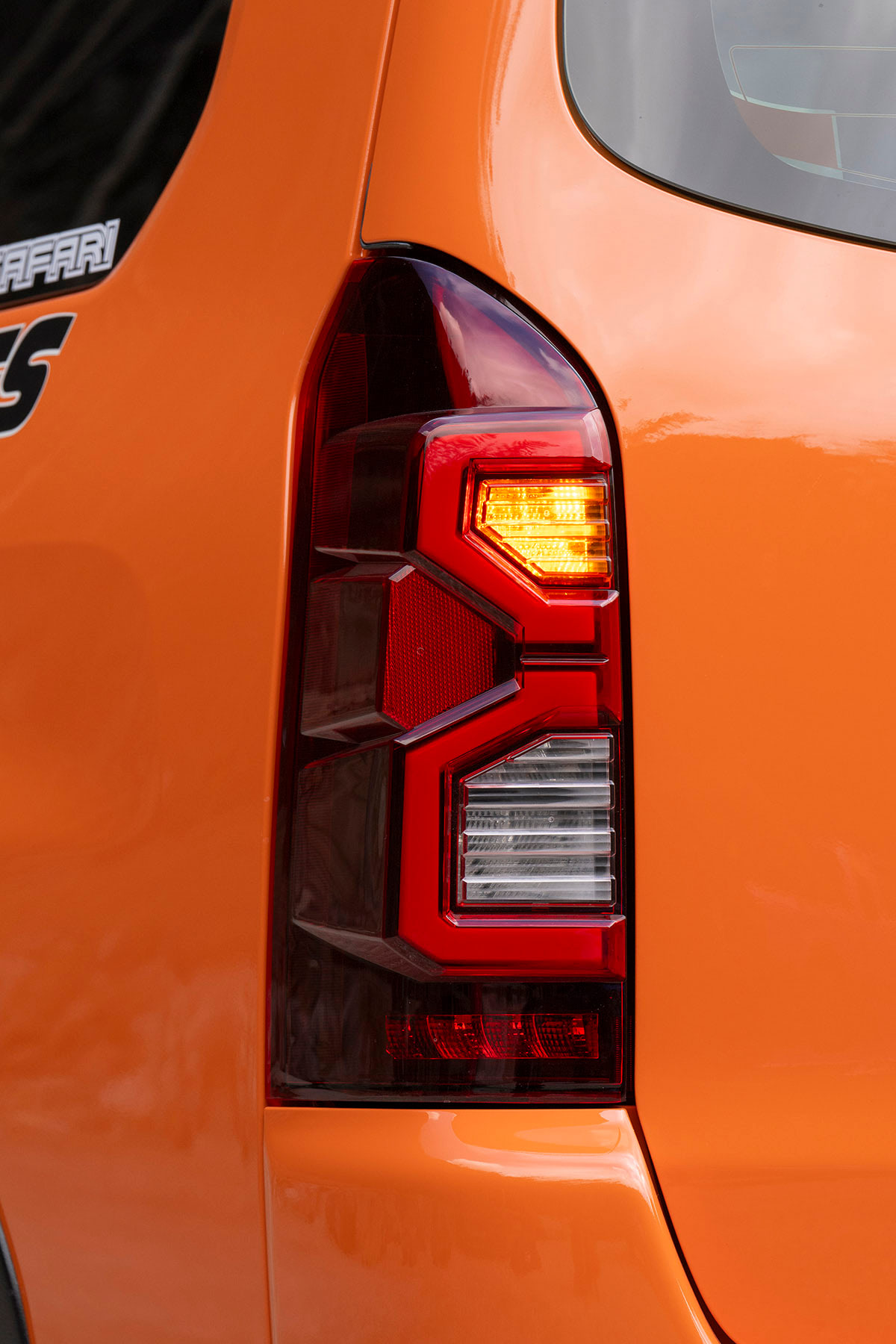 最新プロボックスカスタマイズ！】415サファリがプロボックスを