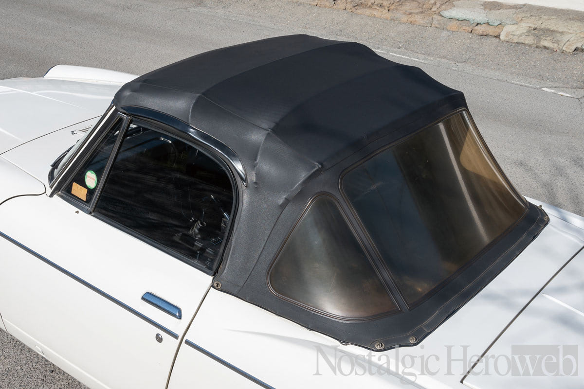 フェアレディSR311後期 燃料タンク フェアレディSR311後期 燃料タンク