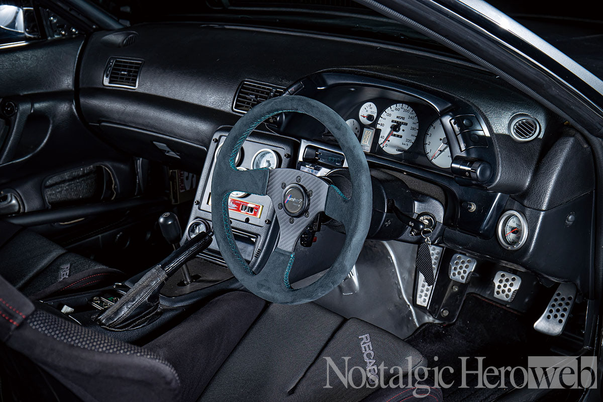 GT-R ステアリング 3スポーク 黒 NISMOより新製品登場！ 出荷開始は11月19日予定。日産