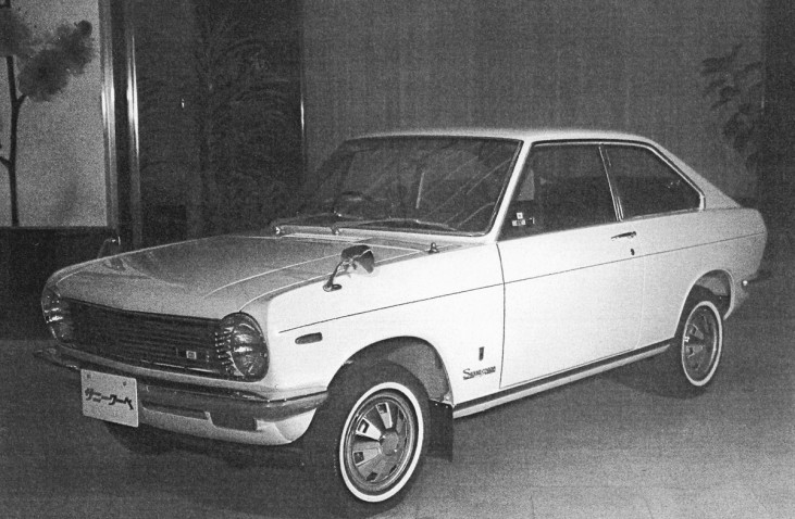 未使用　旧車、レストアに！日産純正　NISSANライト当時物！ c1715772f6d1f8c5e4b4262581ee59