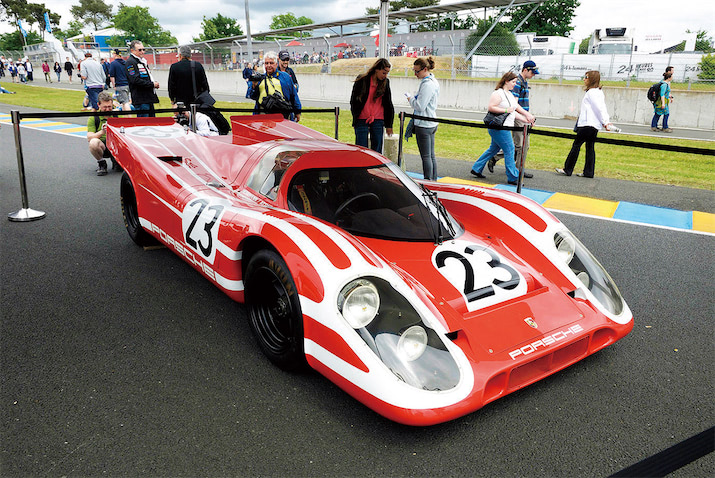 787Bとともに勢揃い！ ズラリ並んだ60年代〜90年代を代表するル