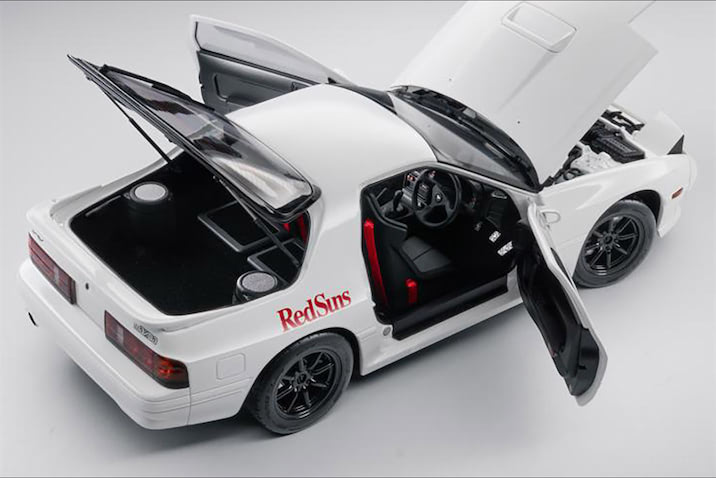 頭文字D・30周年】高橋涼介の愛車「マツダ RX-7（FC3S）」がビッグで