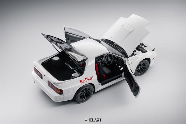 頭文字D・30周年】高橋涼介の愛車「マツダ RX-7（FC3S）」がビッグで