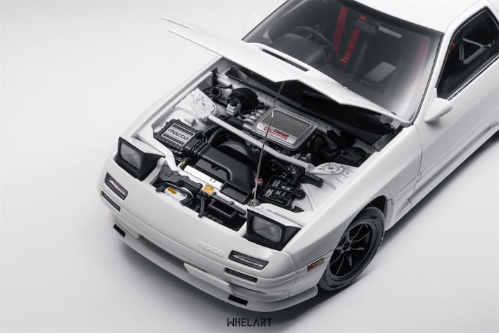 頭文字D・30周年】高橋涼介の愛車「マツダ RX-7（FC3S）」がビッグで