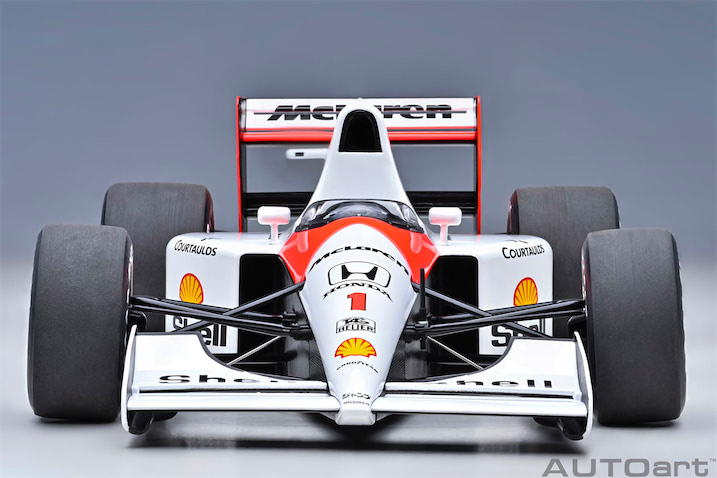 伝説のセナ足マシン再販】V12ホンダエンジンやカーボン柄まで精密再現