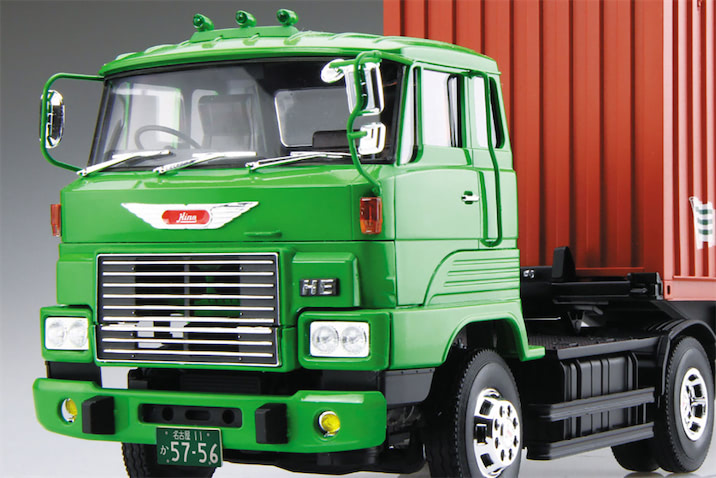 1970年代の街道王者が1／32で復活】日野HEハイキャブ後期型トレーラが