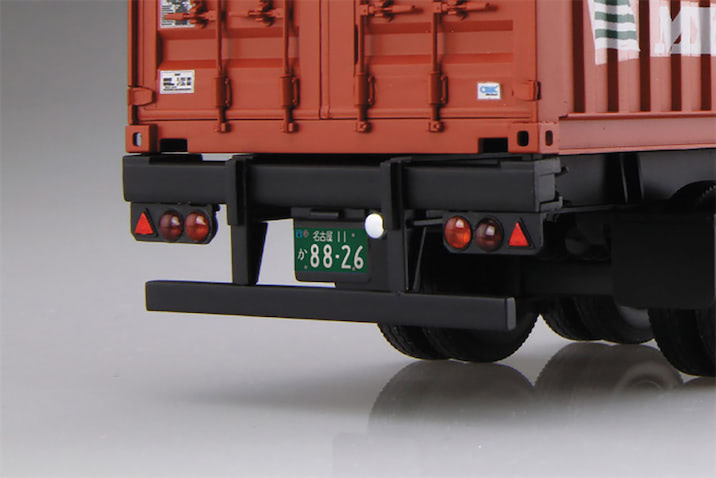 1970年代の街道王者が1／32で復活】日野HEハイキャブ後期型トレーラが
