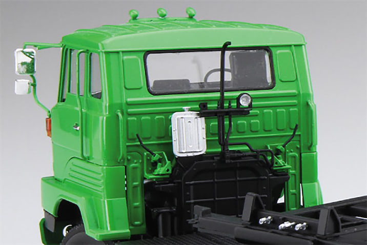 1970年代の街道王者が1／32で復活】日野HEハイキャブ後期型トレーラが