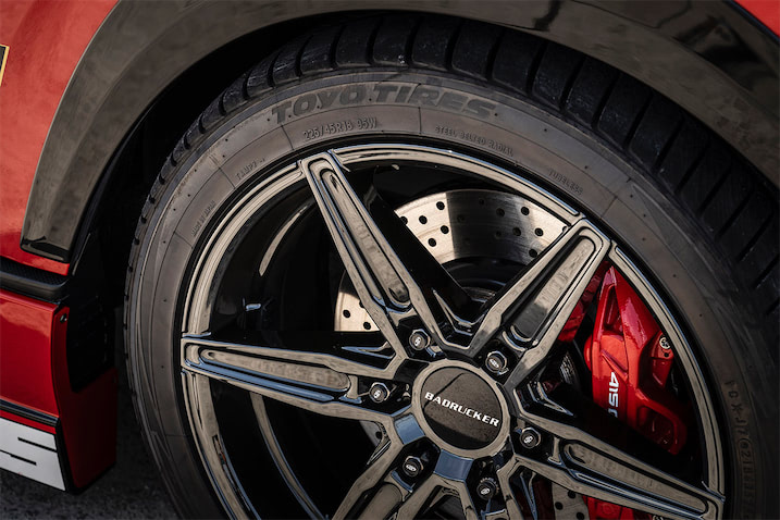 415コブラのハイエース用ホイールを購入するとオーバーフェンダーが