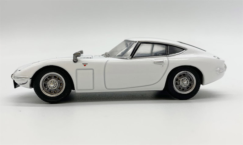 精密な仕上がりに大注目！】1967年式トヨタ2000GT前期型がハイ