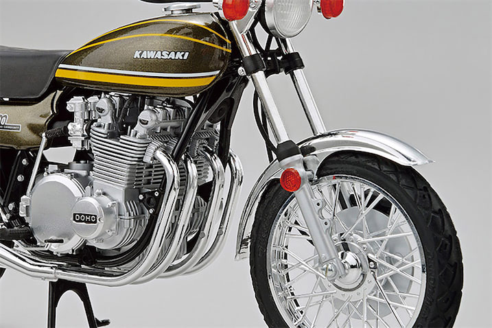 伝説の“タイガーカラー”Z1が1/12で甦る！】カワサキが生んだ伝説の名車