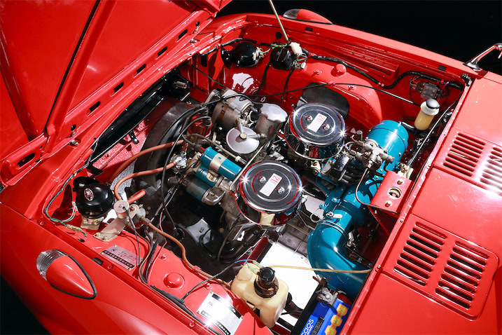 軽量+シンプルなFR方式！ トヨタスポーツ、時代を超えたスポーツカーの