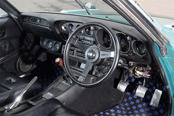 セリカ 1600 GT ハンドル 1620mmの車幅を130mm拡大！ 圧倒されるワークスフェンダー｜1972年式
