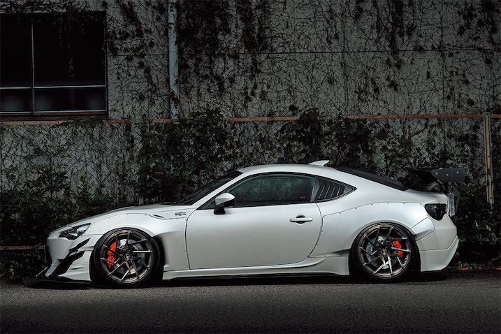 セレブ系でヨロシク (MCC COMPLETE × TOYOTA 86) | stancemagazine