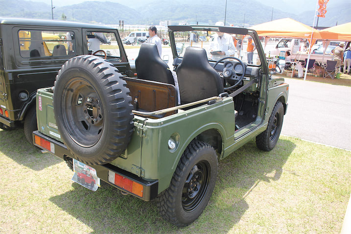 生産数わずか783台の「フル幌」ジムニーも！【1】クラシックカー