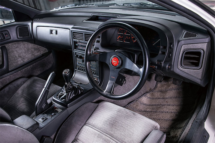 ポルシェにも匹敵するパフォーマンスを秘めた本格スポーツカー｜1986年