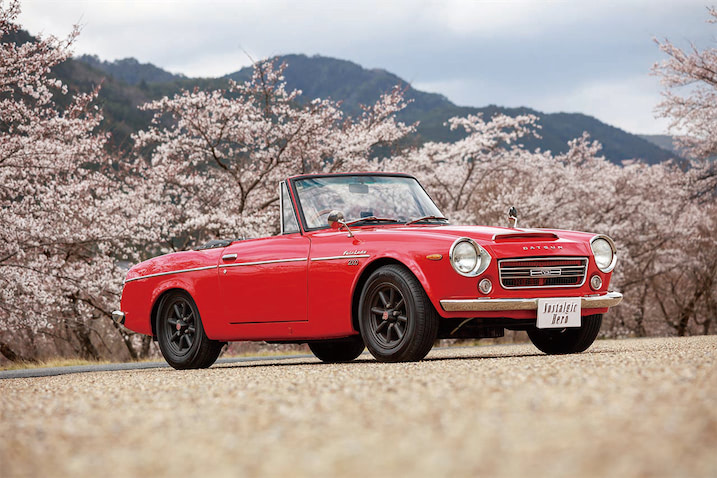 ホコリをかぶったSR311。その姿を見たオーナーは、すぐに購入を決断