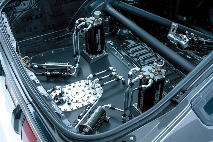 強烈ワイドボディを国産V8心臓でドーピング！ スタンスシーンの