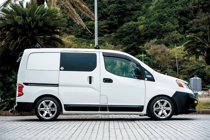 狙え！ミドルMサイズVAN】NV200バネットのUSフェイス仕様化の先駆け