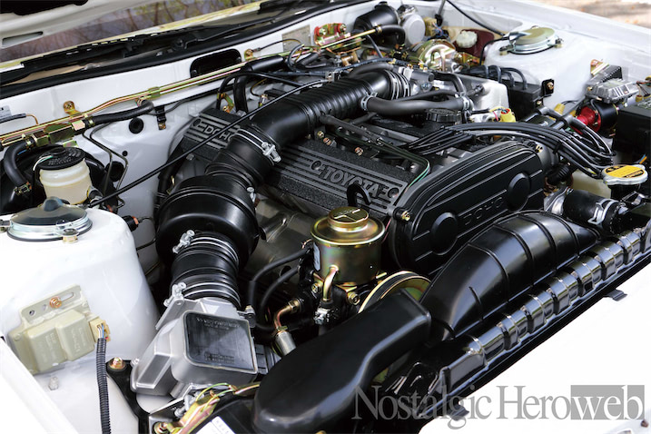 まるで新車のような初代ソアラ【1】発売当時価格 266.7万円。新開発の6