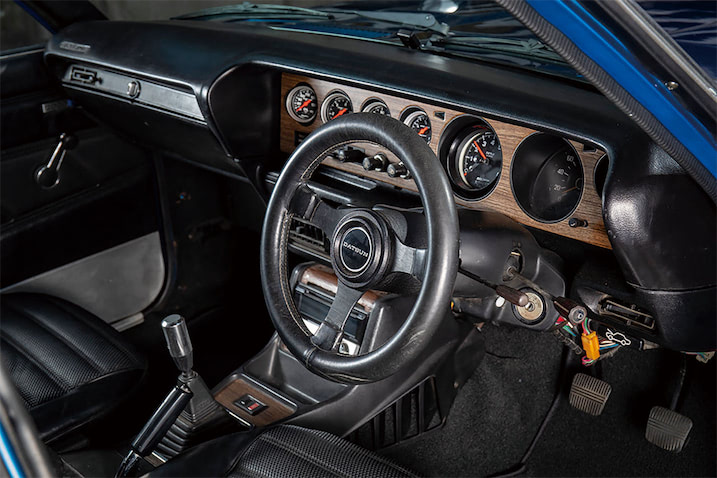 ワイドな4メリ】サーフラインを生かしたブリスターフェンダーで